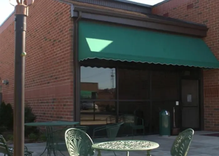 Meadow Court Inn -