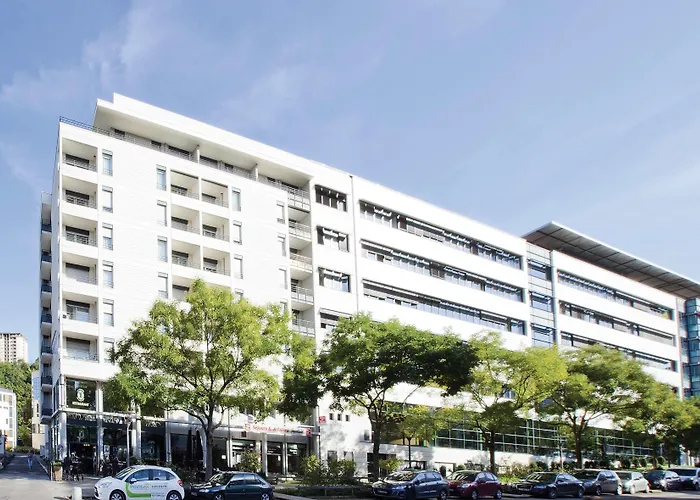 Sejours & Affaires Lyon Park Lane