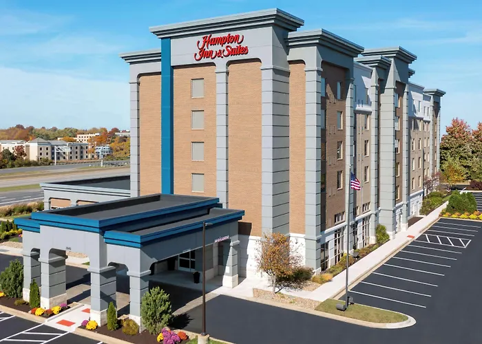 Hampton Inn & Suites Cleveland-