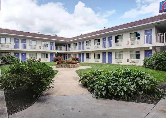 Motel 6-, Md