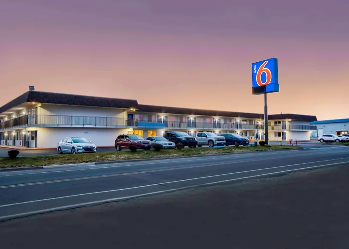 Motel 6-, Nm
