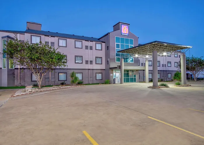 Motel 6-, Tx