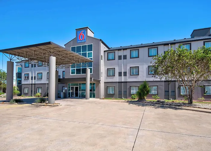 Motel 6-, Tx