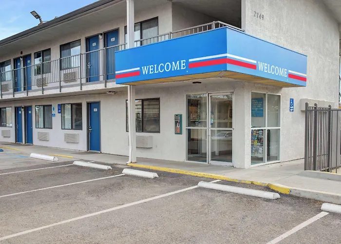 Motel 6-, Nv