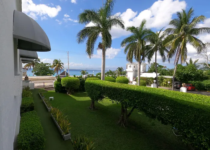 Villablanca Garden Beach