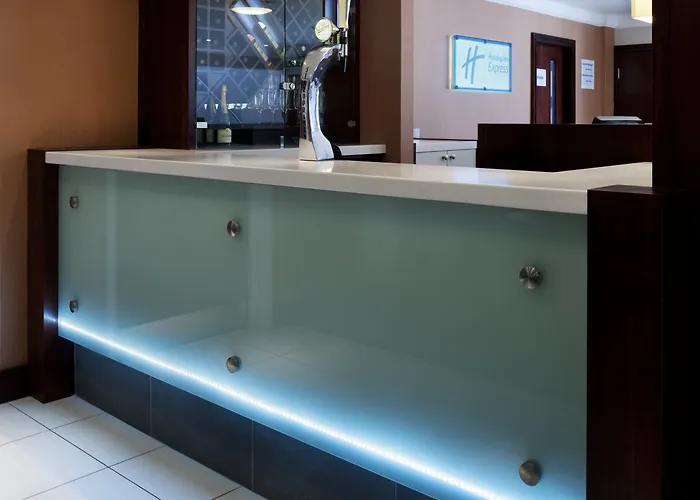 Holiday Inn Express Leeds-East By Ihg