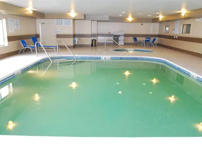 Holiday Inn Express Bloomington West By Ihg