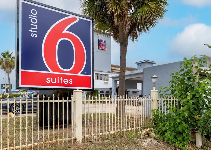 Studio 6 Suites Pasadena, Tx