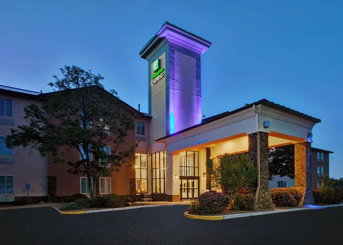 Holiday Inn Express By Ihg