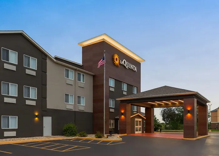 La Quinta Inn & Suites By Wyndham Starved Rock St Park