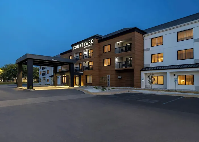 Courtyard By Marriott