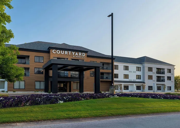 Courtyard By Marriott