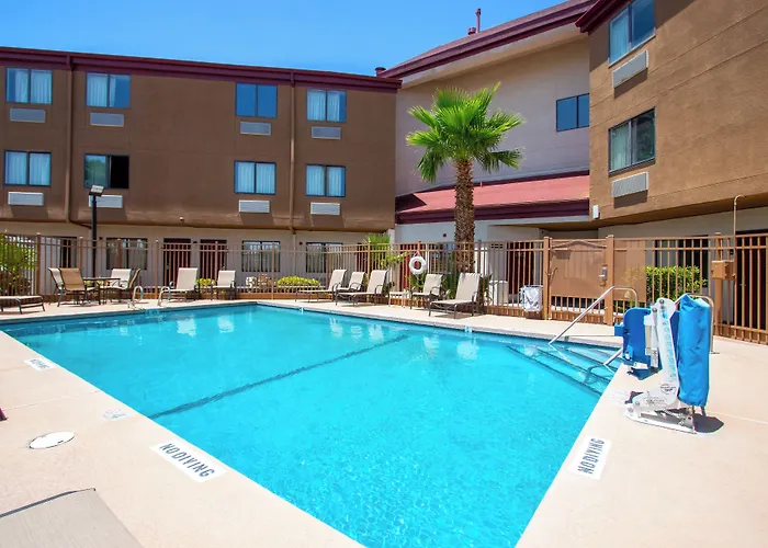 Red Roof Inn West