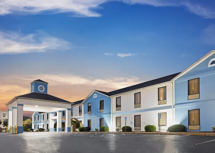 Baymont By Wyndham