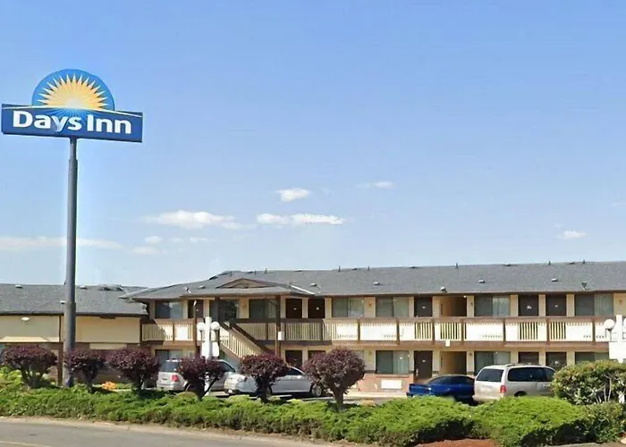 Days Inn By Wyndham Auburn