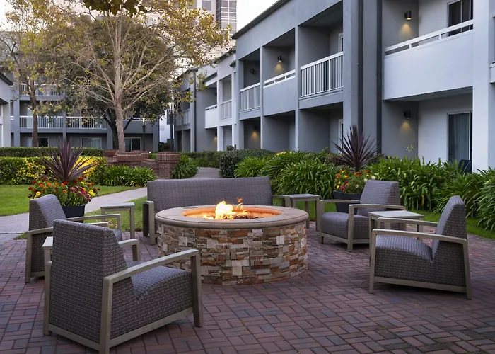 Courtyard By Marriott San Mateo Foster City