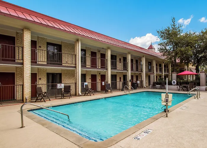 Red Roof Inn Plus+ Dallas -