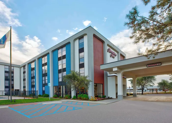 Hampton Inn Detroit Madison Heights South Troy
