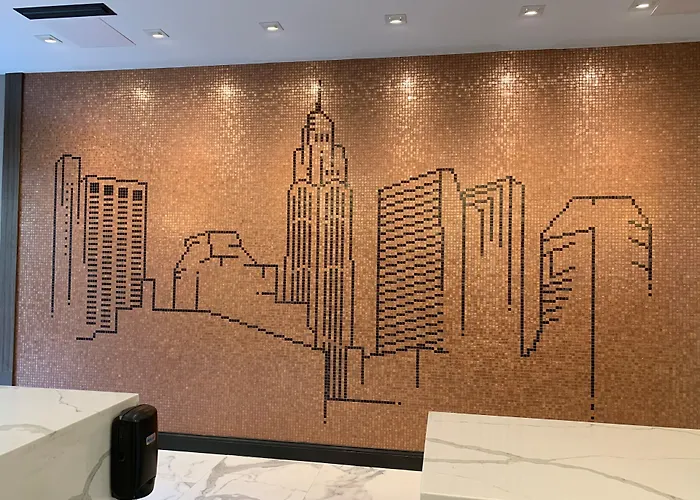 Sheraton Suites Worthington
