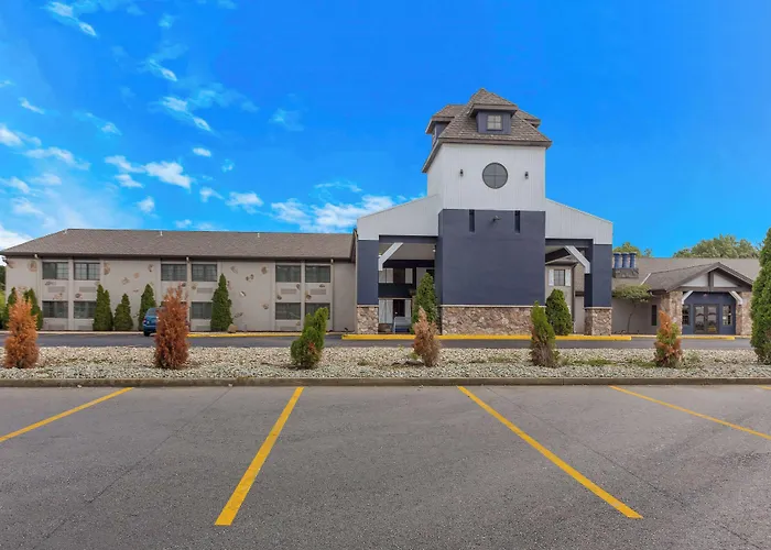 The Clover Hotel, Ascend Hotel Collection