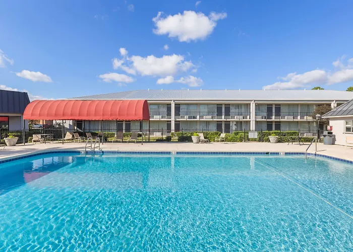 Ramada By Wyndham