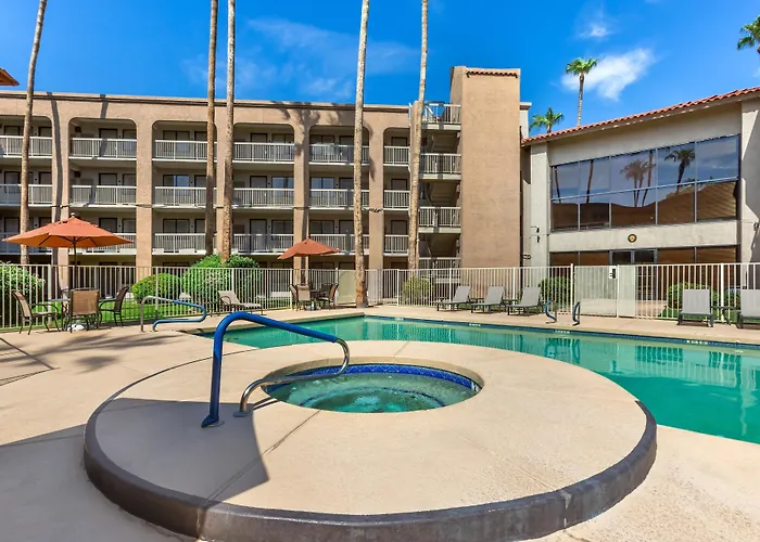 Best Western Plus Thunderbird Suites