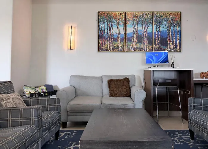 Baymont By Wyndham -Northeast Denver