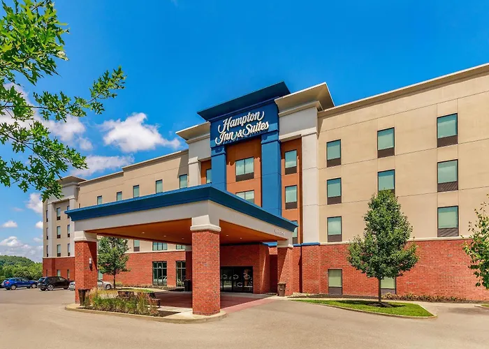 Hampton Inn & Suites /Mars