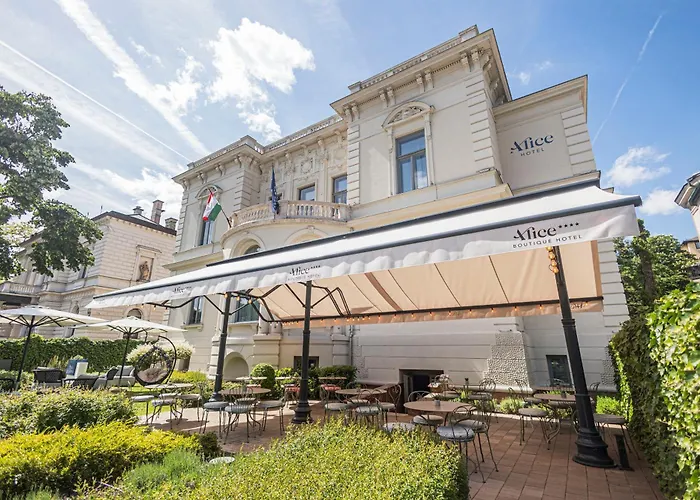 Alice Hotel