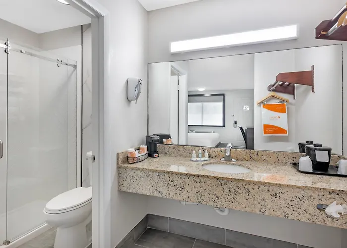 Quality Inn & Suites Orlando East - Ucf Area