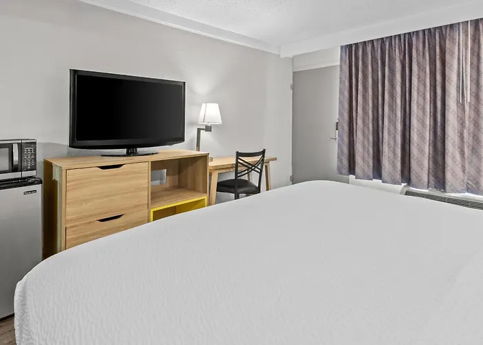Days Inn By Wyndham Hillsboro Tx