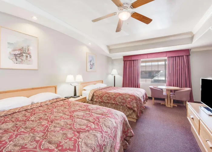 Knights Inn Van Horn