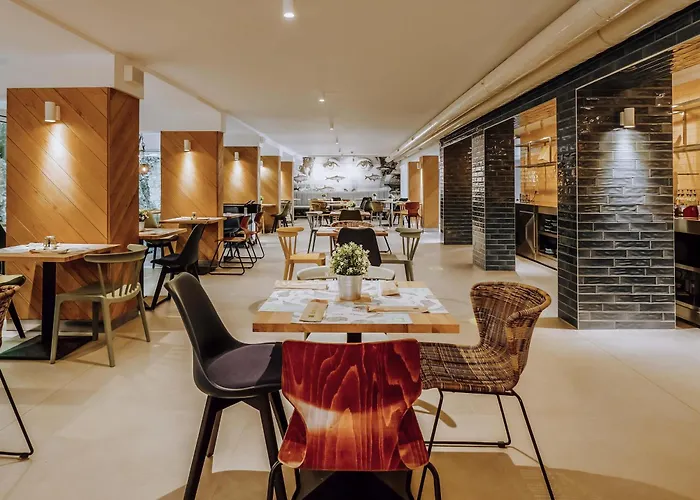Ibis Styles Golden Sands Roomer