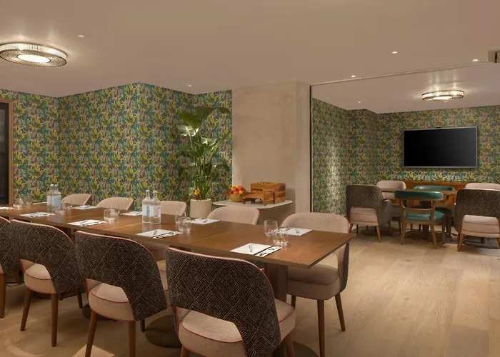 Corus Hyde Park Hotel