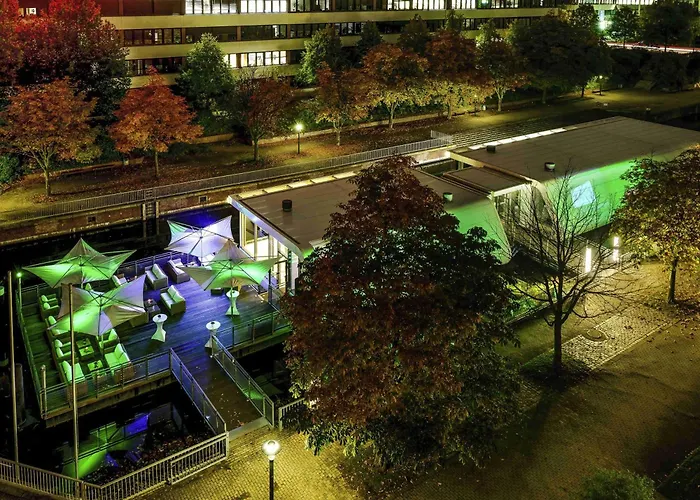 Mercure City