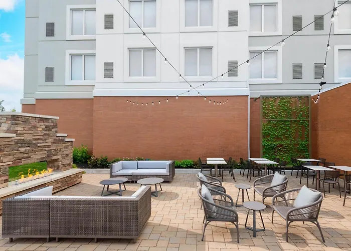 Hilton Garden Inn Buffalo Airport