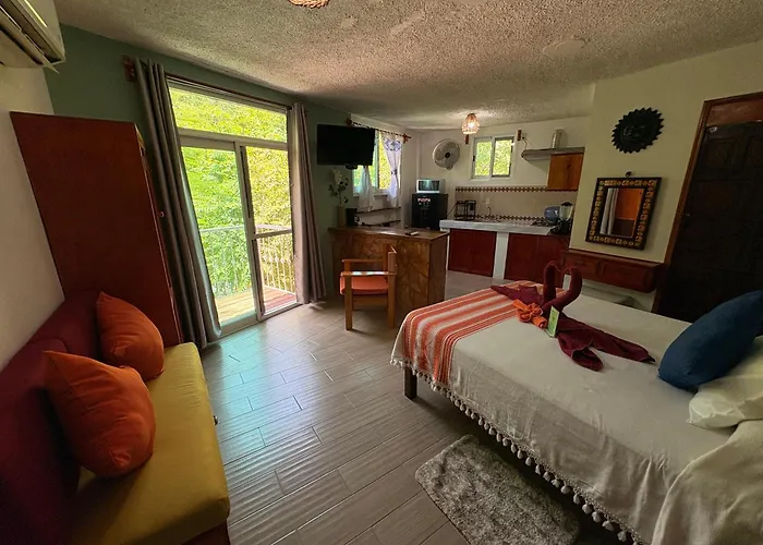 Hotel La Cabaña