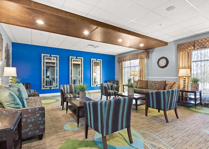 Portland Inn & Suites