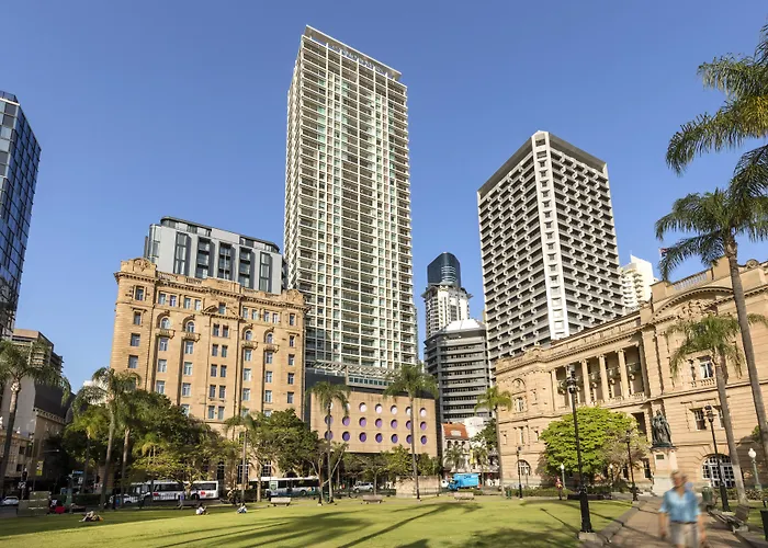 Oaks Brisbane Casino Tower Suites
