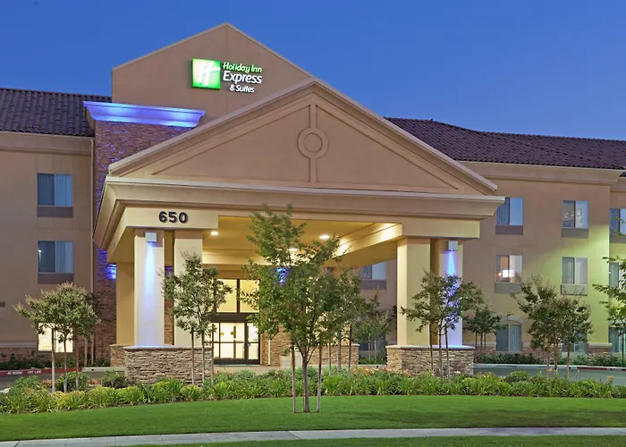 Holiday Inn Express & Suites Clovis Fresno Area By Ihg