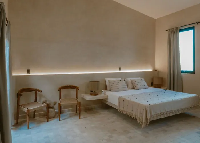 Hotel Makaaba Eco-Boutique
