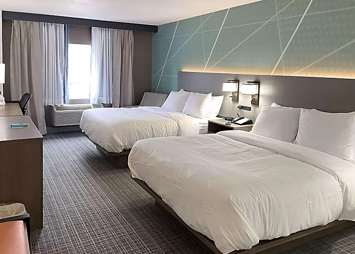 Comfort Inn & Suites Louisville Airport Fair & Expo