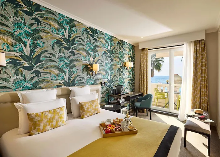 Mercure Nice Marche Aux Fleurs