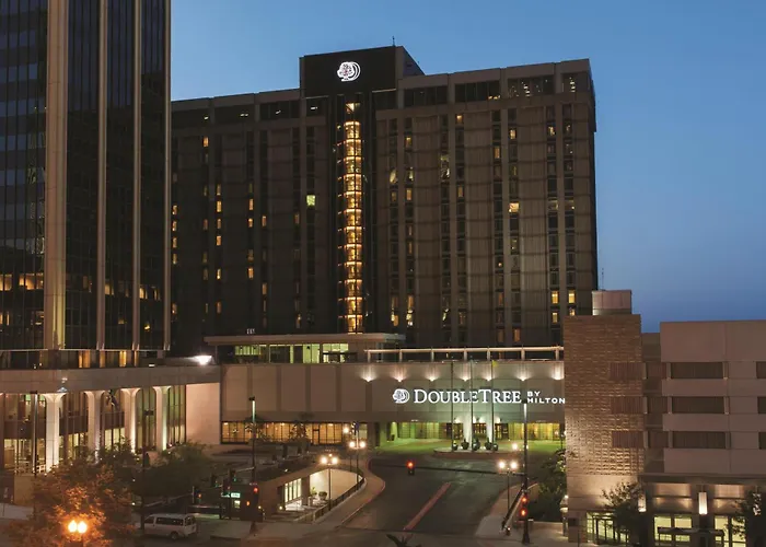 Doubletree By Hilton Hotel & Executive Meeting Center Omaha-Downtown