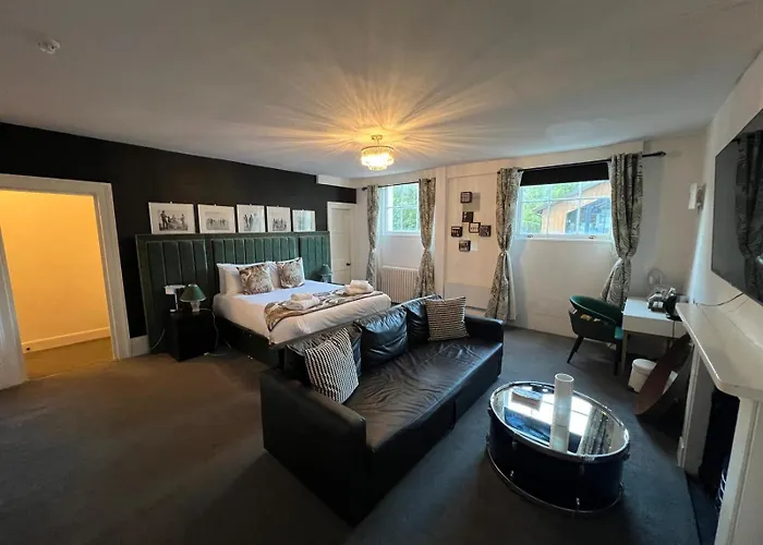 Antrobus Hotel