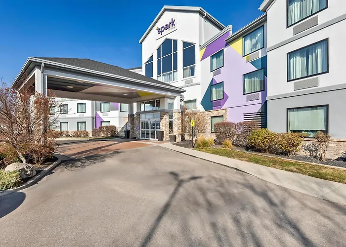 Spark By Hilton Central