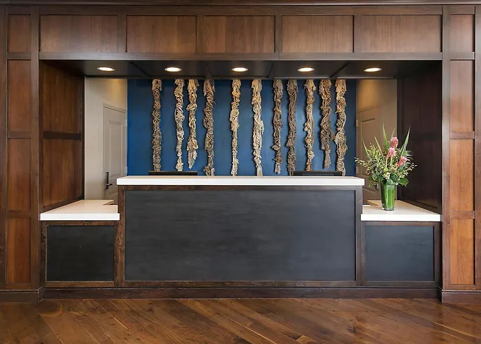Jamaica Bay Inn Marina Del Rey Tapestry Collection By Hilton