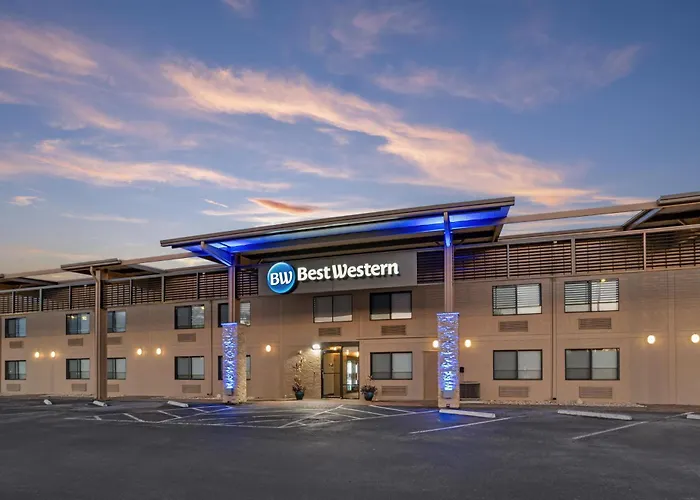 Best Western Crossroads Inn