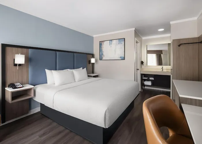 Quality Inn & Suites Pawleys Island
