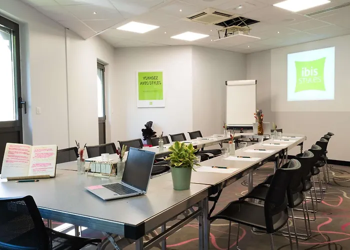 ibis Styles Romans-Valence Gare TGV